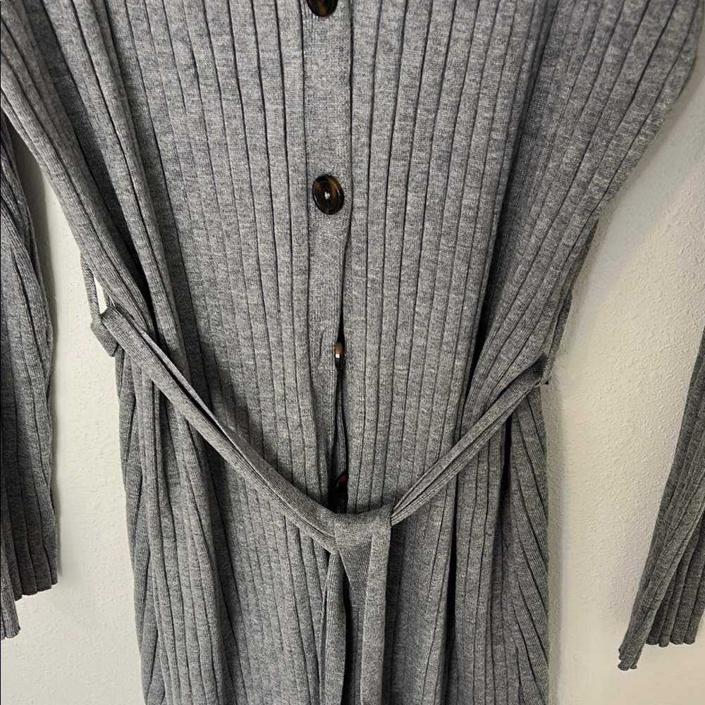 Gray Ribbed Knit Dress - Picture 5 of 5